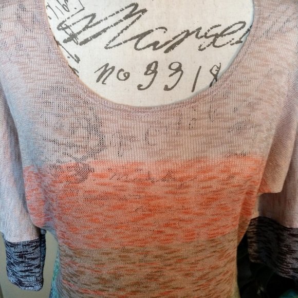 American Rag Earth Tone Scoop Neck Tee Shirt Size Medium - Picture 5 of 8